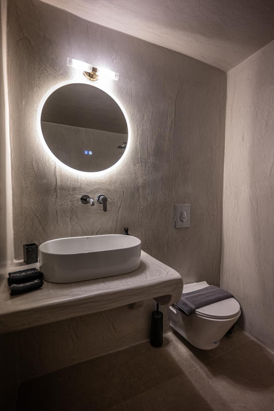 Three Domes - An Iconic Collection Apartment Oia (Santorini)