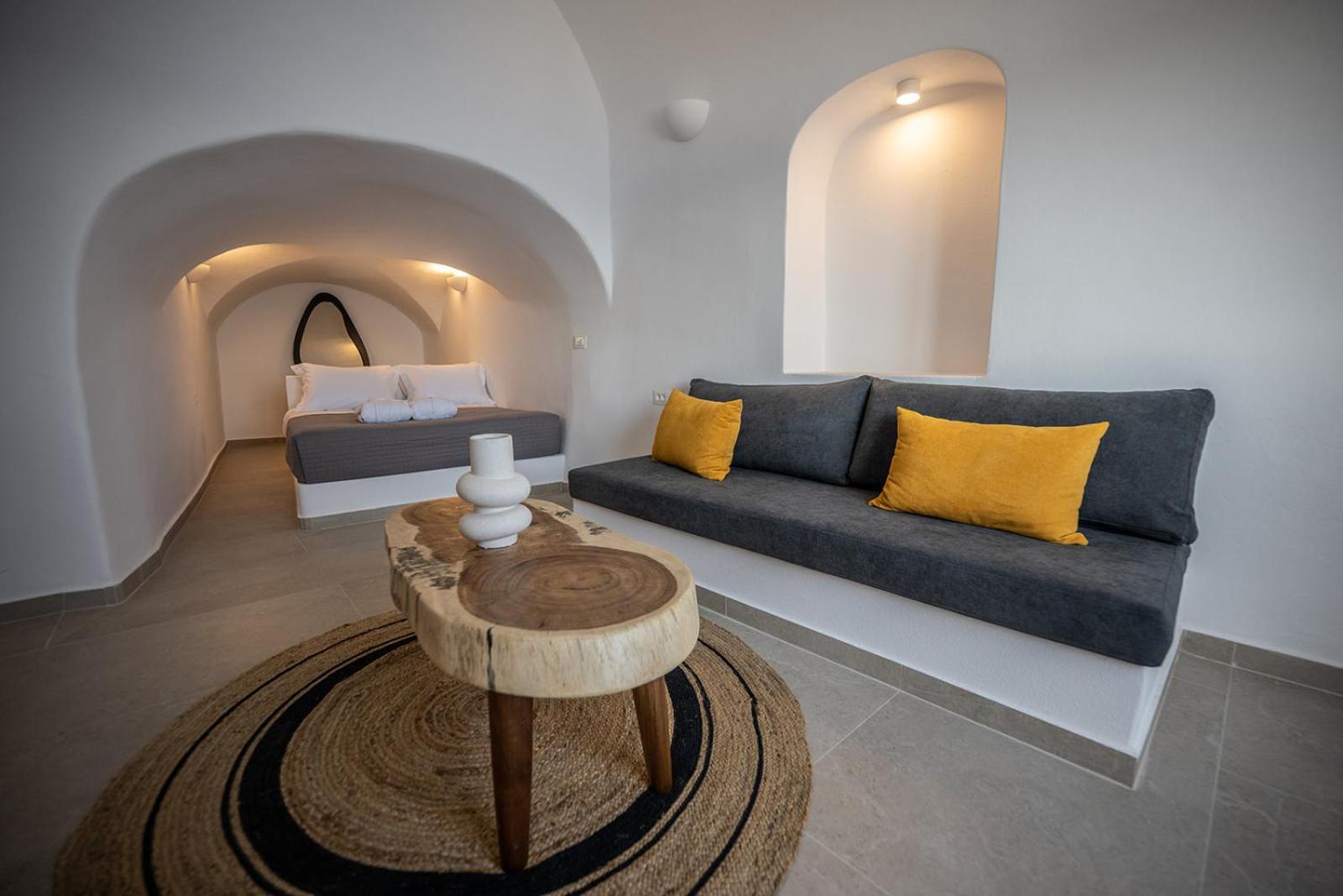 Three Domes - An Iconic Collection Oia (Santorini)
