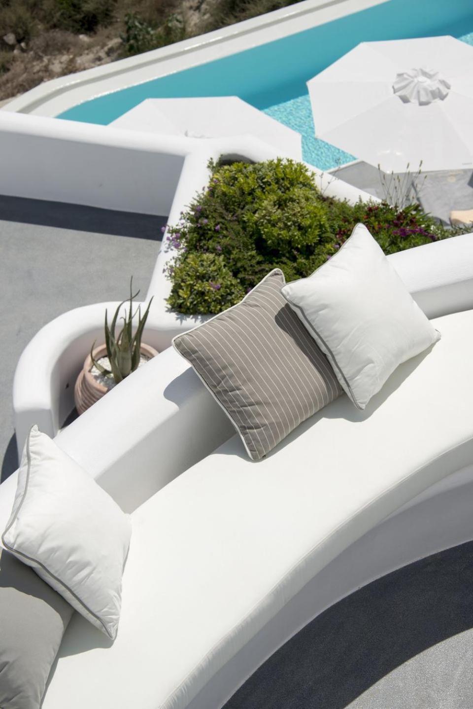 Hotel Canaves Sunday Oia (Santorini)