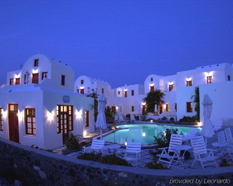 Nikos Aparthotel Oia (Santorini)