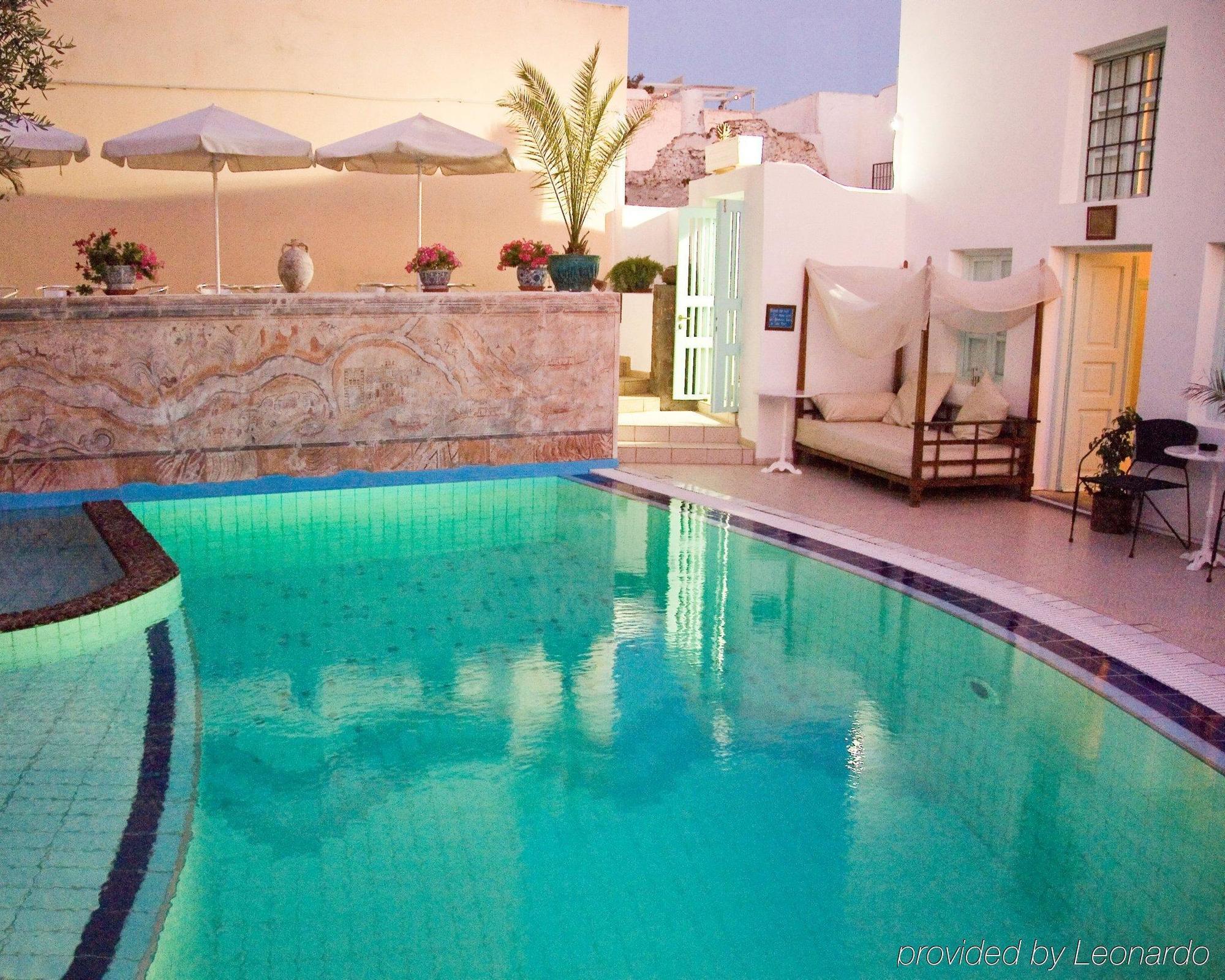 Museum Wellness 4* Oia (Santorini)