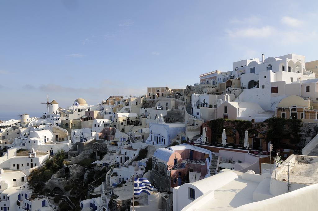 Beautiful * Oia (Santorini)