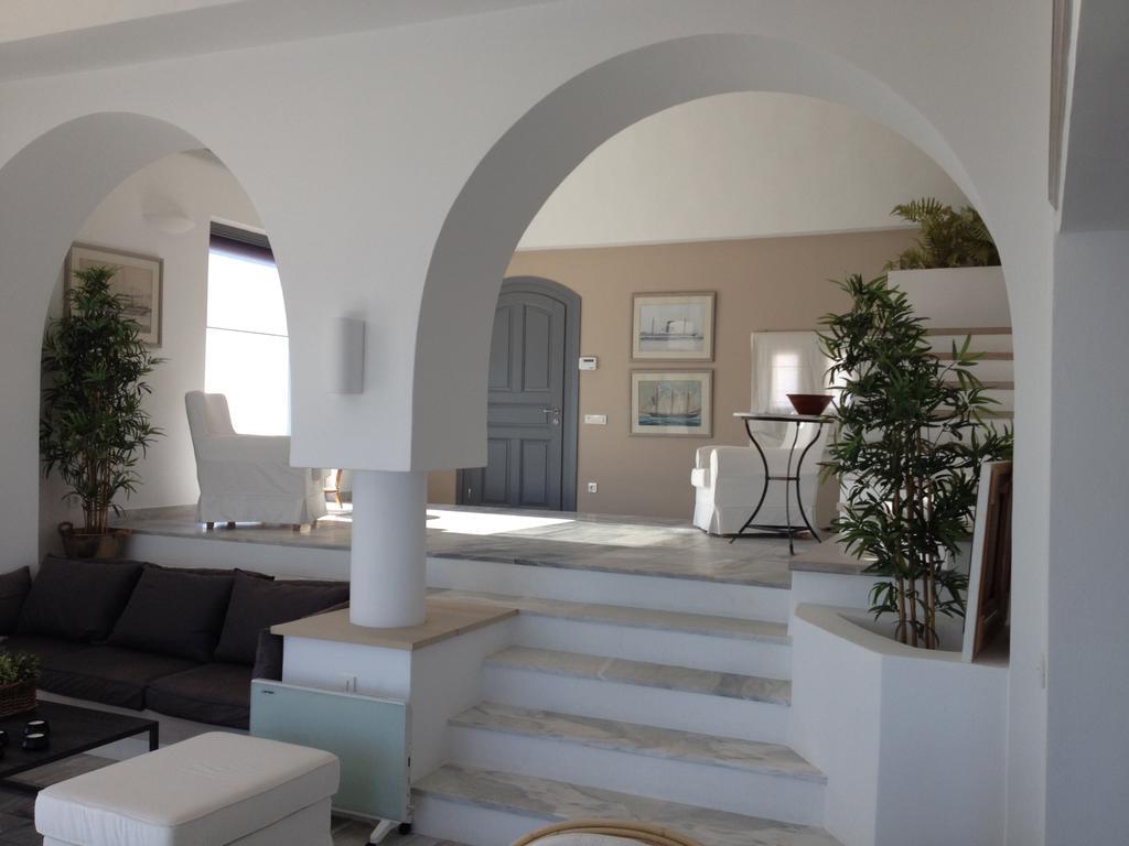 Beautiful * Oia (Santorini)