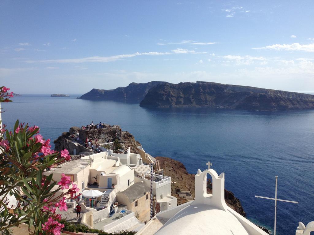 Beautiful * Oia (Santorini)