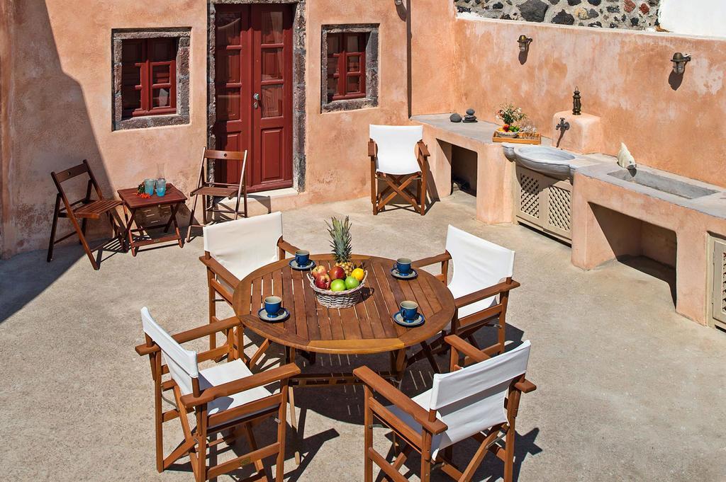 Amalia By Thireon * Oia (Santorini)