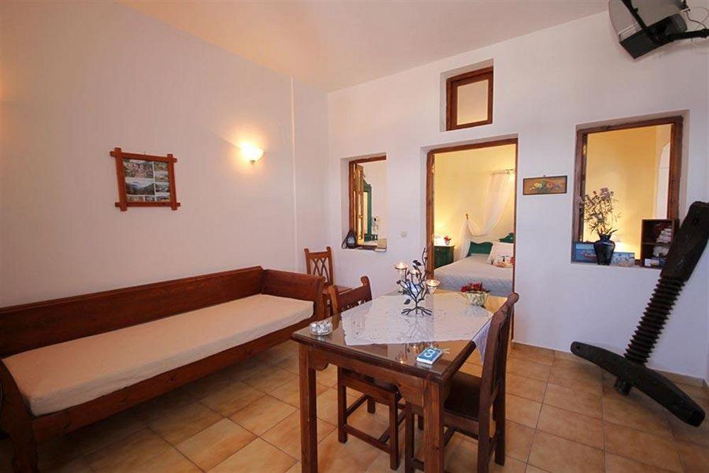 Apartment Vrachia & Oia (Santorini)