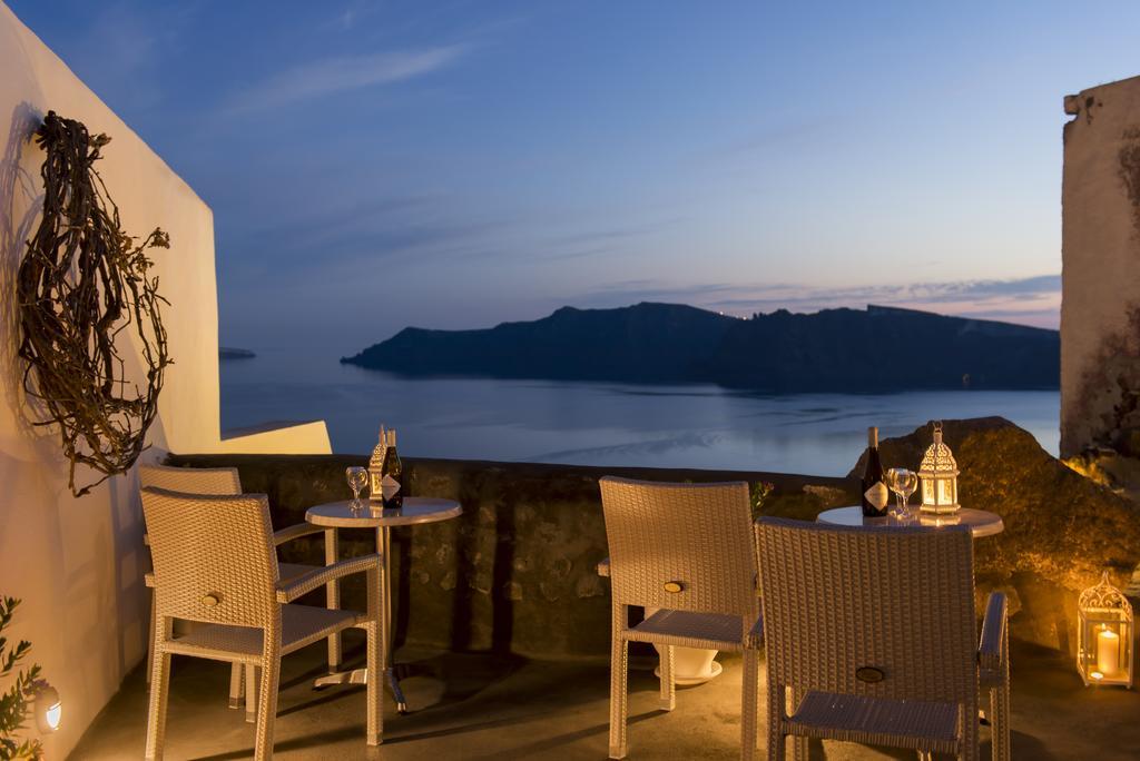 Enalion 3* Oia (Santorini)