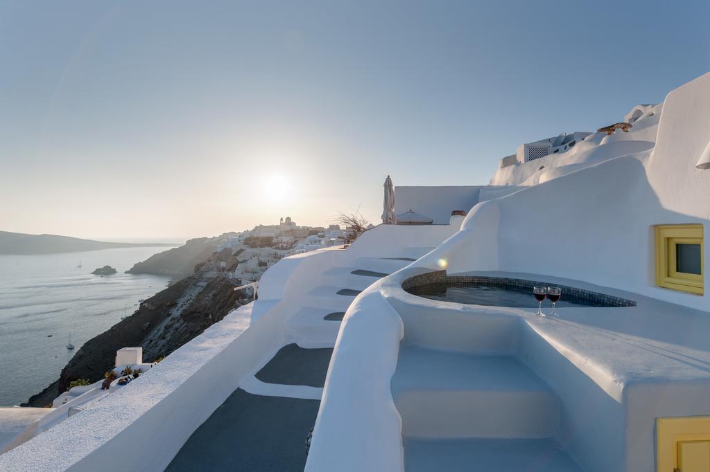 Anemomilos Oia (Santorini)