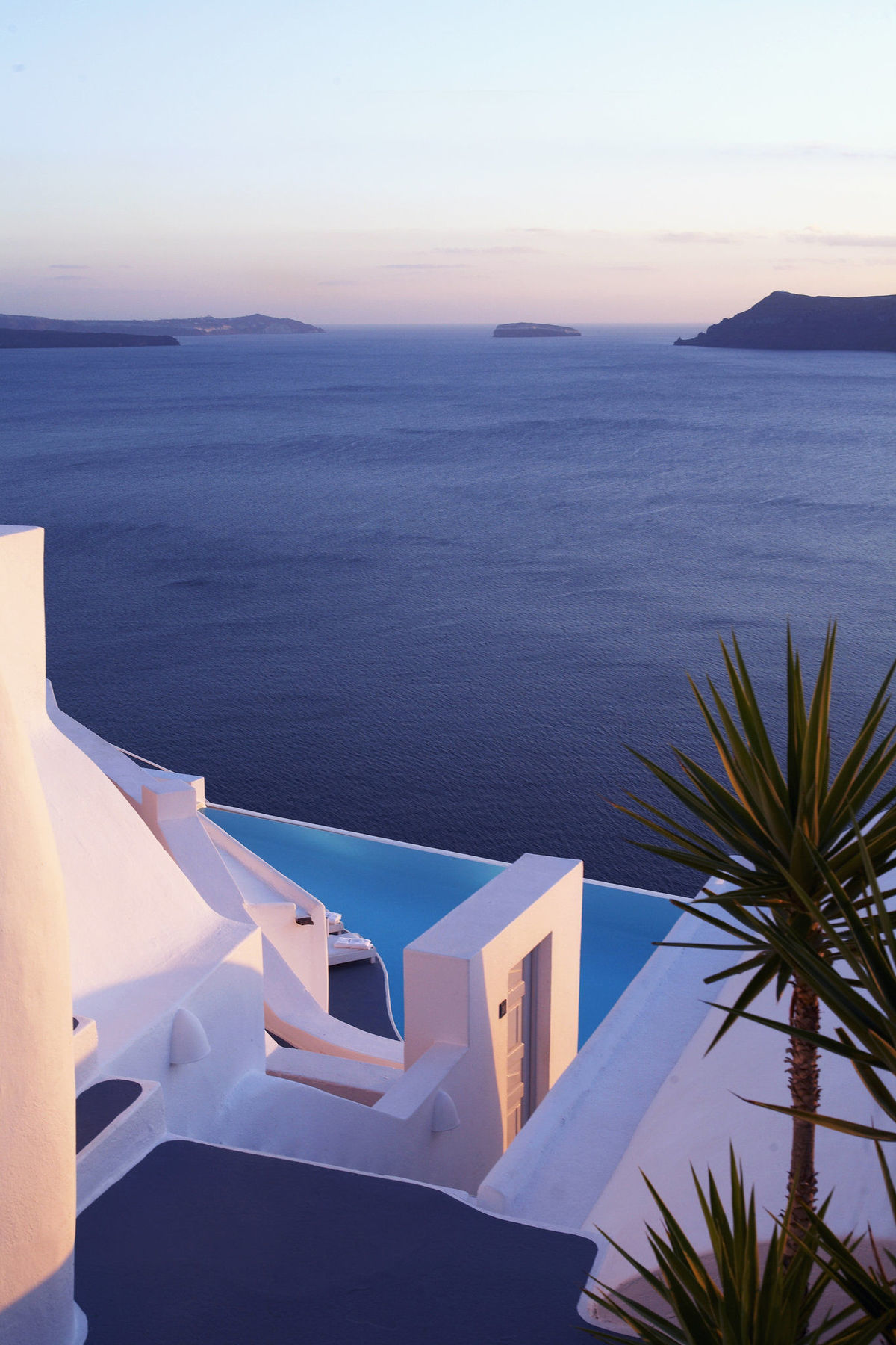 Katikies Santorini - The Leading Of The World