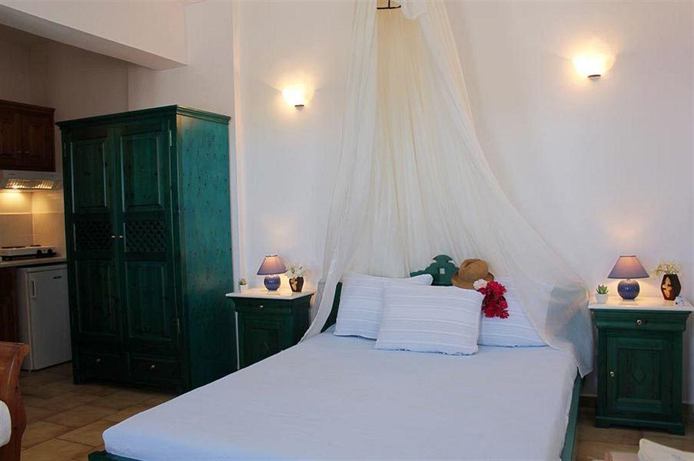 Apartment Vrachia & Oia (Santorini)