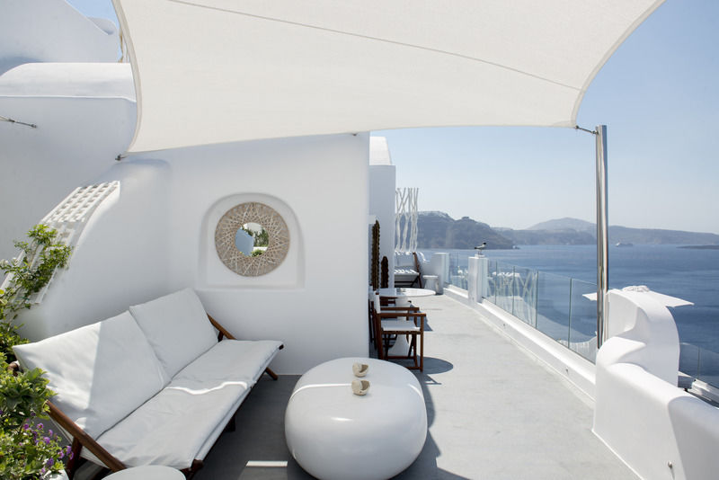 Hotel Canaves Sunday Oia (Santorini)