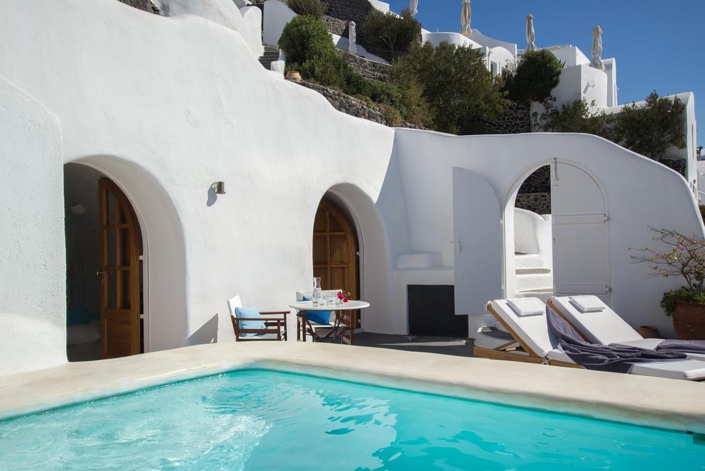 Perivolas Oia (Santorini)
