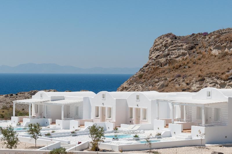 Katharos Pool Villas *