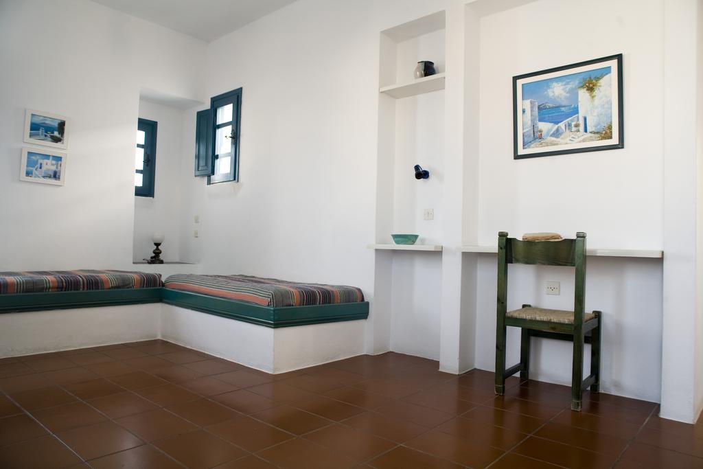 Oias Sunset Aparthotel 2*