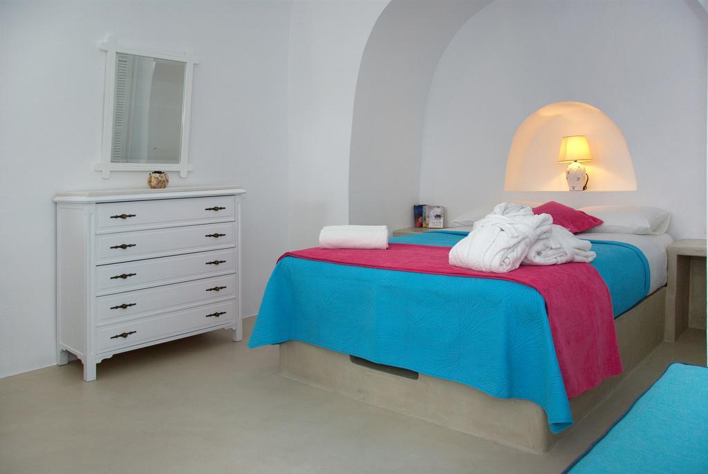 Thirea * Oia (Santorini)