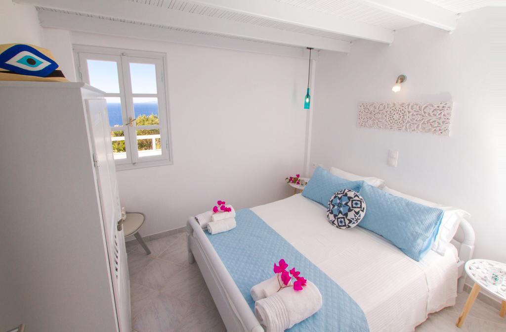 Evilio Oia (Santorini)