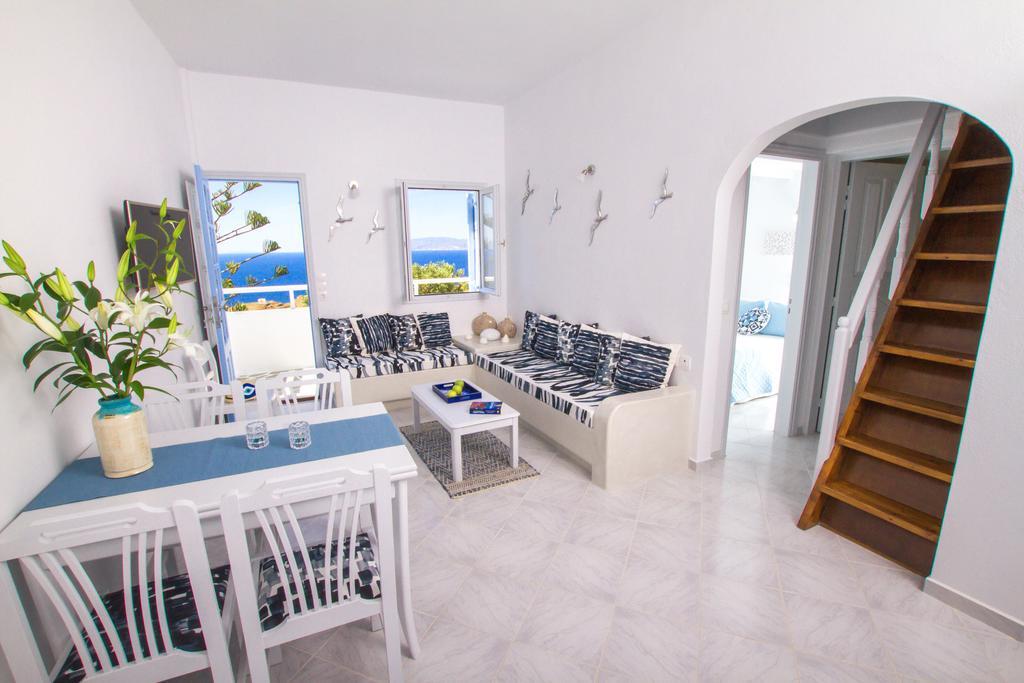 Evilio Oia (Santorini)