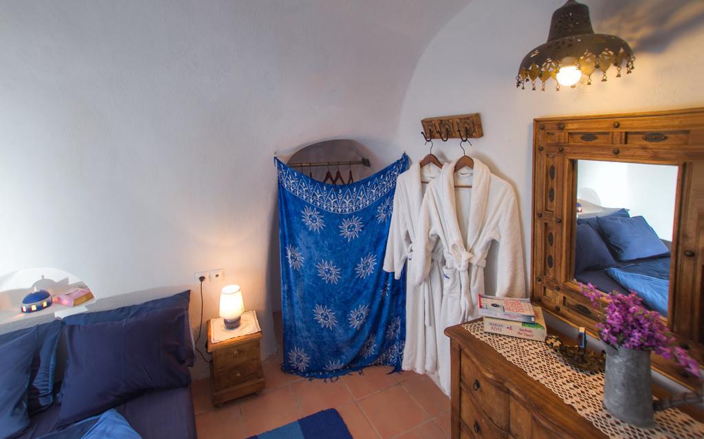 Ifestio Oia (Santorini)
