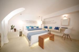 Chroma 3* Oia (Santorini)