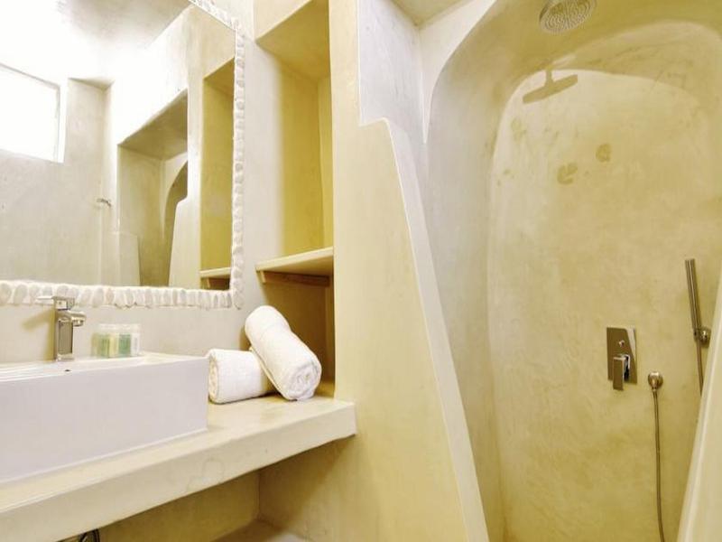 Chroma Hotel Oia (Santorini)