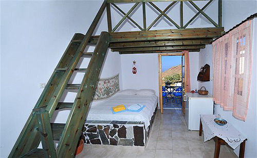 Pezoula Aparthotel 2*