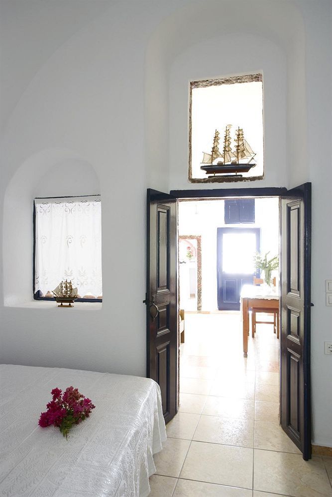 Fotinos Apartment *