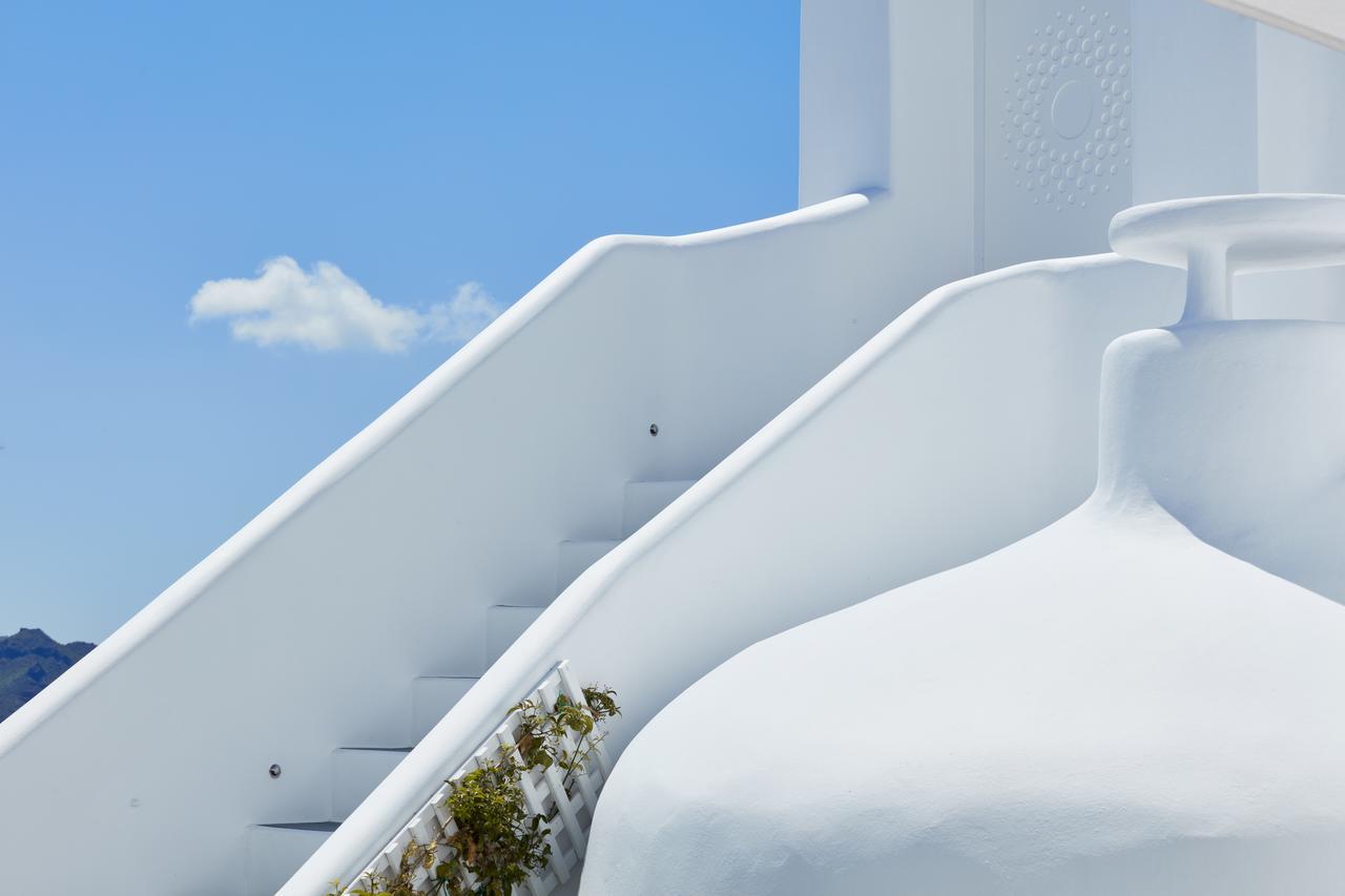 Hotel Canaves Sunday Oia (Santorini)