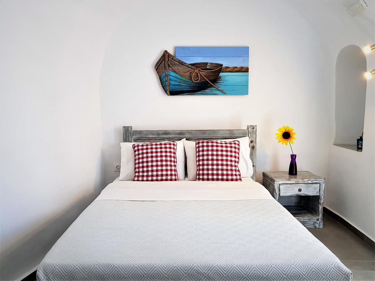 Villa Aqua & Terra Traditional Cave