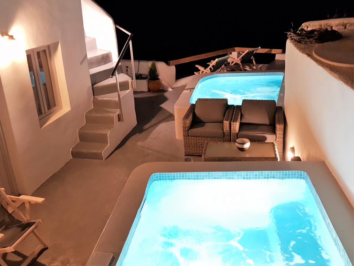 Villa Aqua & Terra Traditional Cave