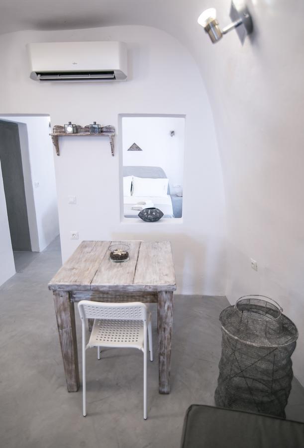Hotel Omikron By Theodora Suites Oia (Santorini)