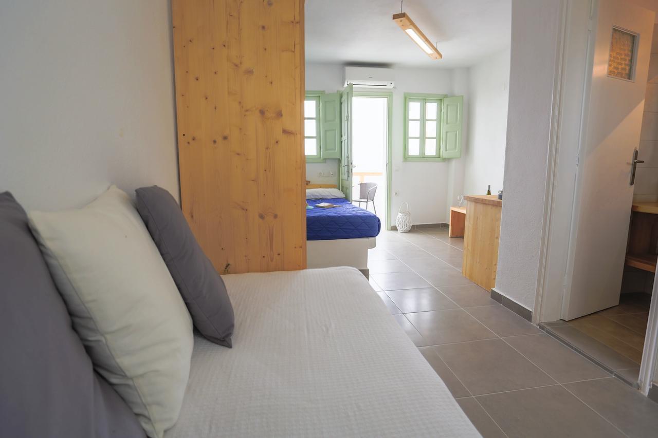 Aparthotel Ecoxenia Oia (Santorini)