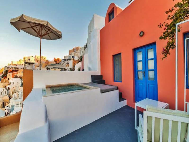 Chroma 3* Oia (Santorini)