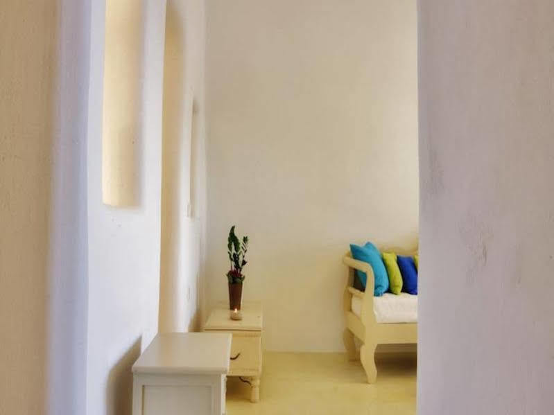 Chroma Hotel