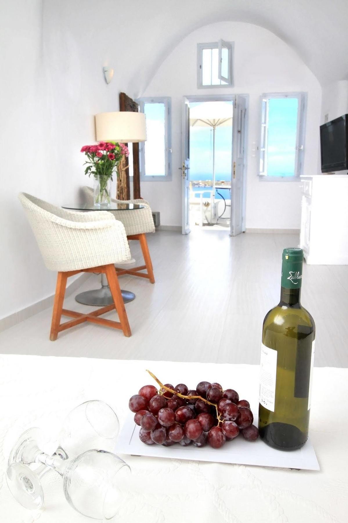 Finesse Aparthotel Ia