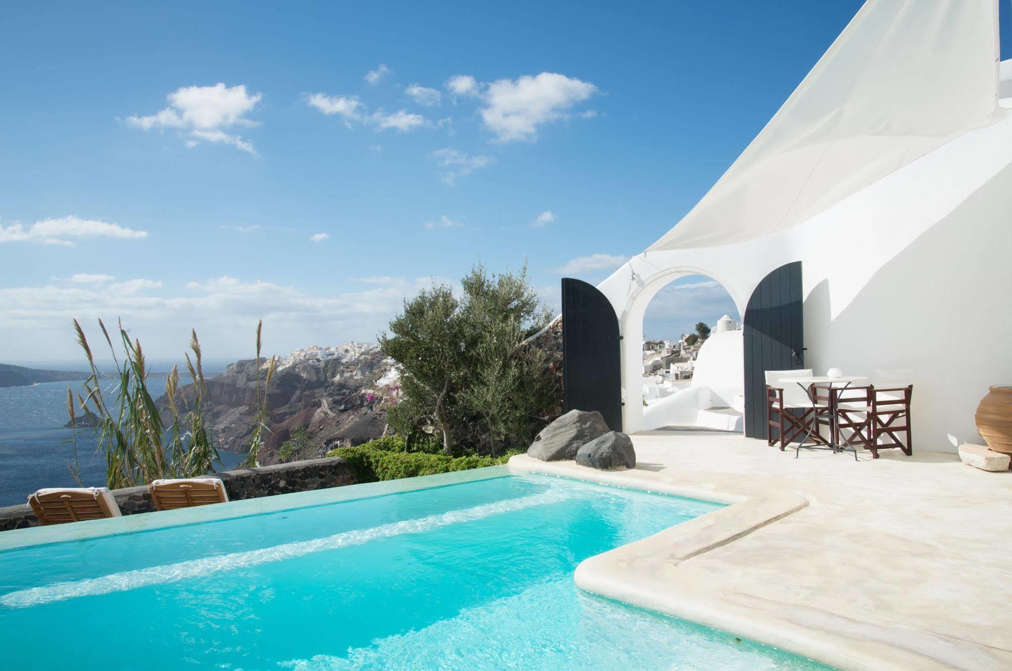 Perivolas Hotel Oia (Santorini)