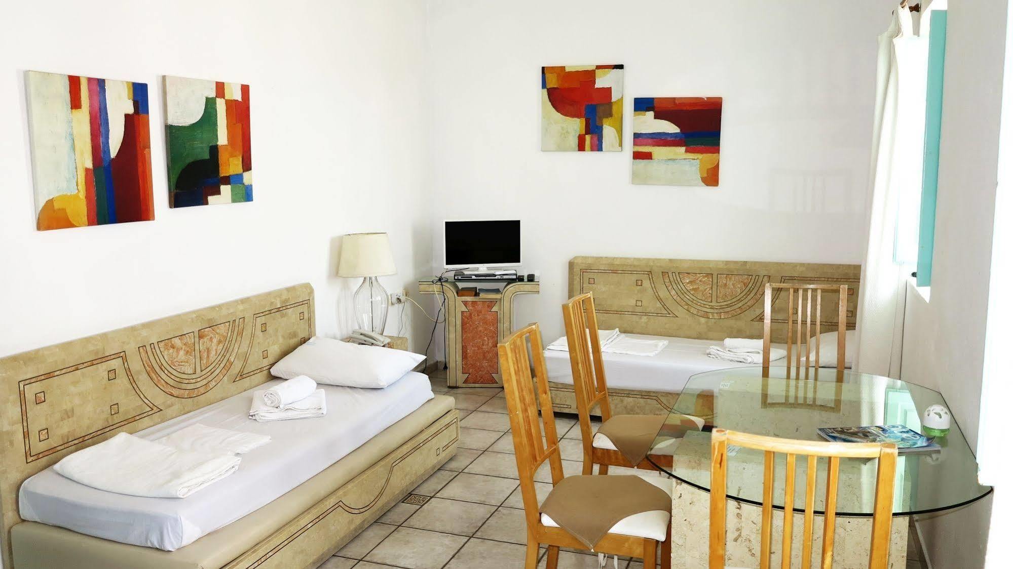 Museum Wellness Oia (Santorini)
