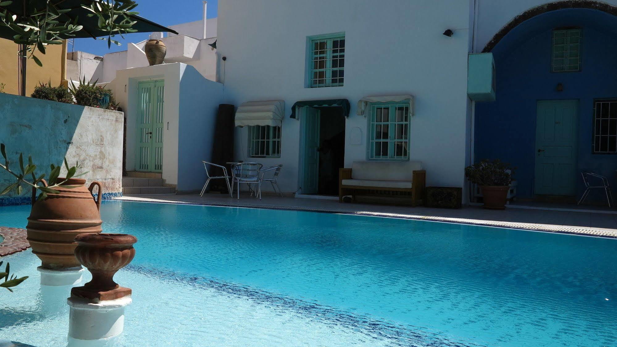 Museum Wellness 4* Oia (Santorini)