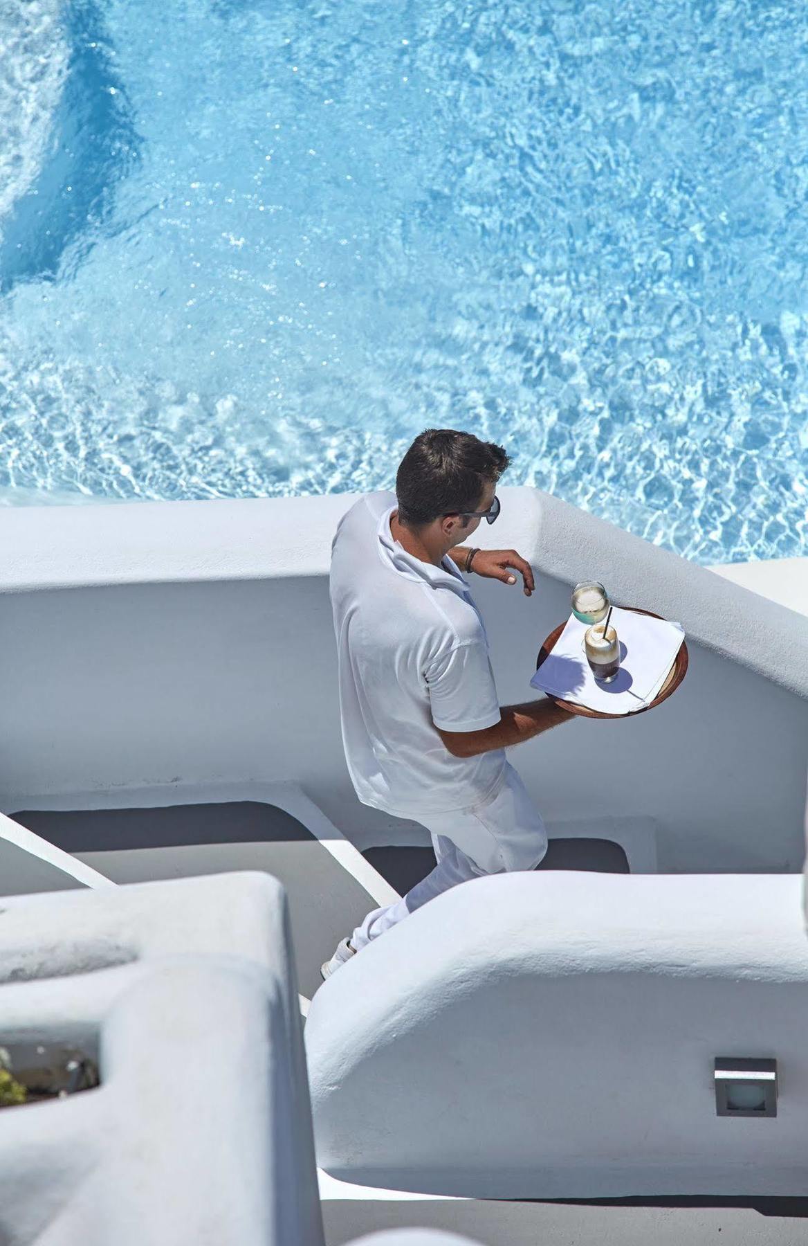Hotel Katikies Santorini - The Leading Of The World