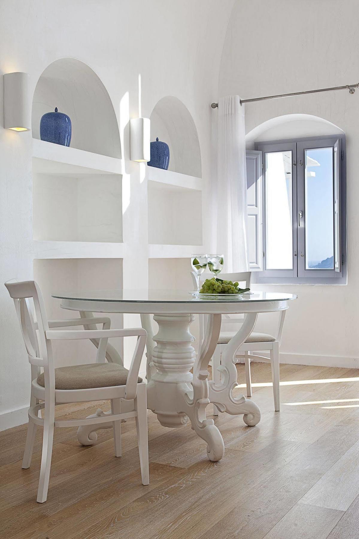 Hotel Katikies Santorini - The Leading Of The World