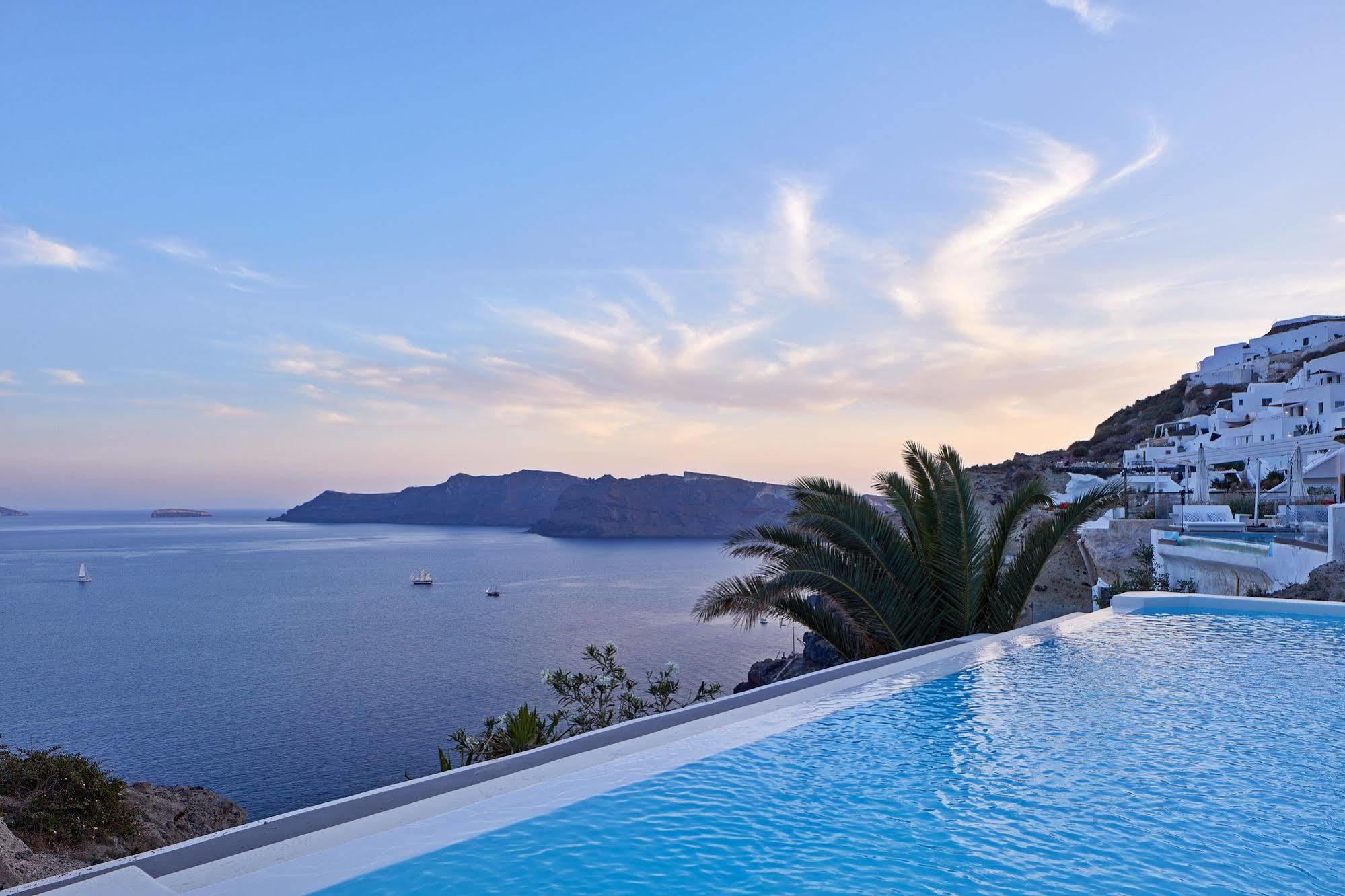 Katikies Santorini - The Leading Of The World