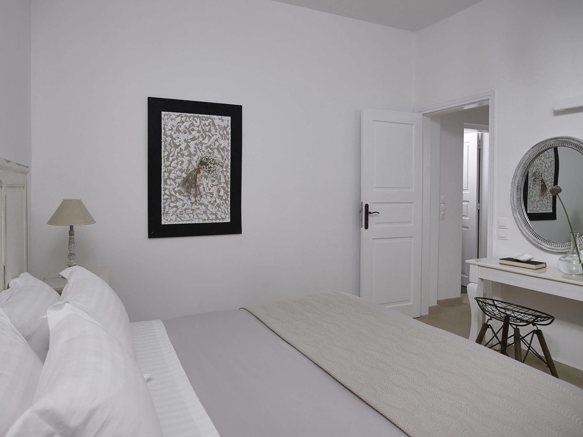 Villa Mythique Villas & Suites Oia (Santorini)