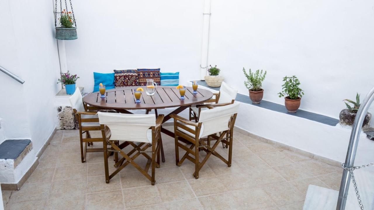 Mylopetres Traditional Finikia Apartment *
