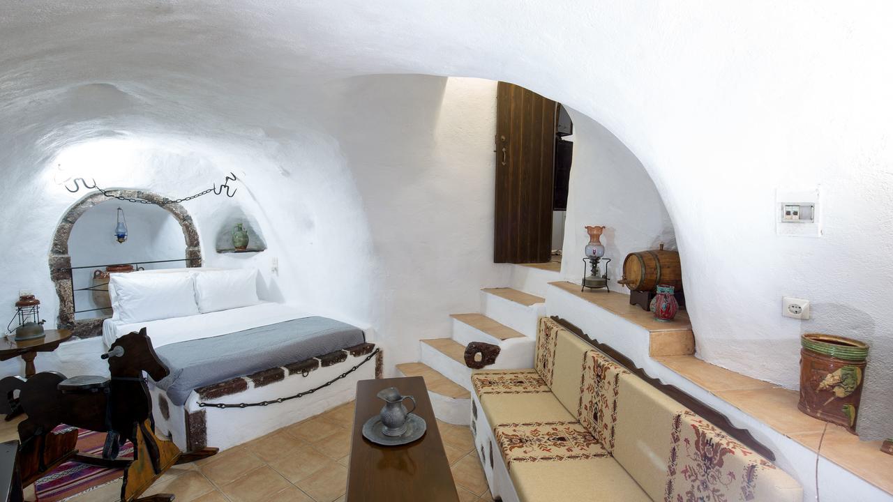 Mylopetres Traditional Finikia Apartment Ia