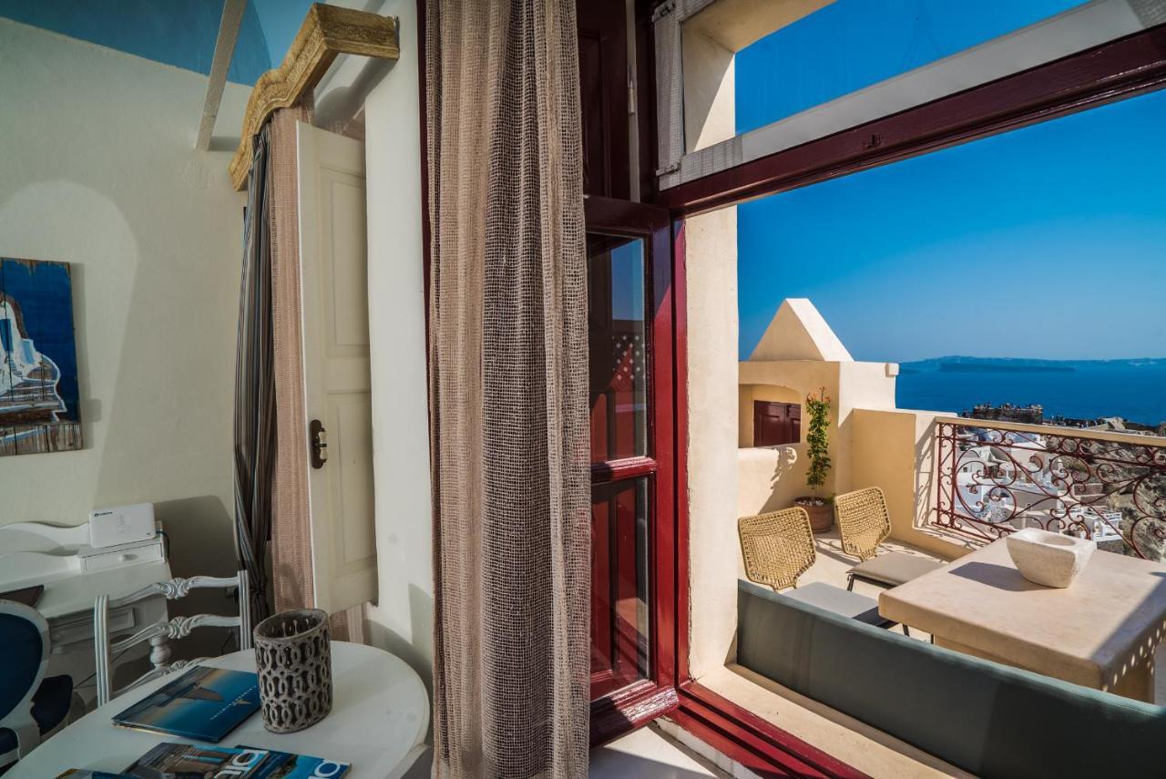Poseidon Mansion Sunset * Oía