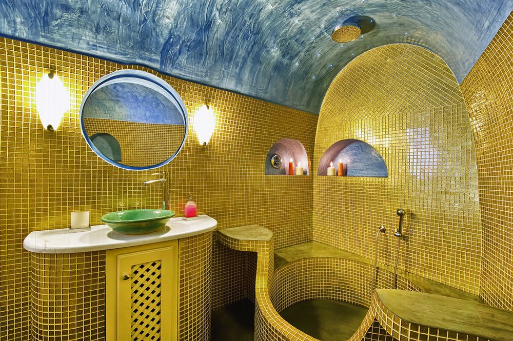Chroma Hotel Oia (Santorini)