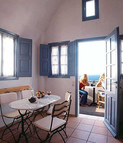 Ecoxenia Apartment Oia (Santorini)