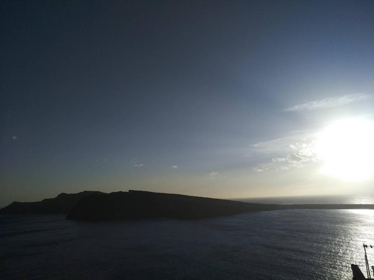 Thetis Cave * Oia (Santorini)