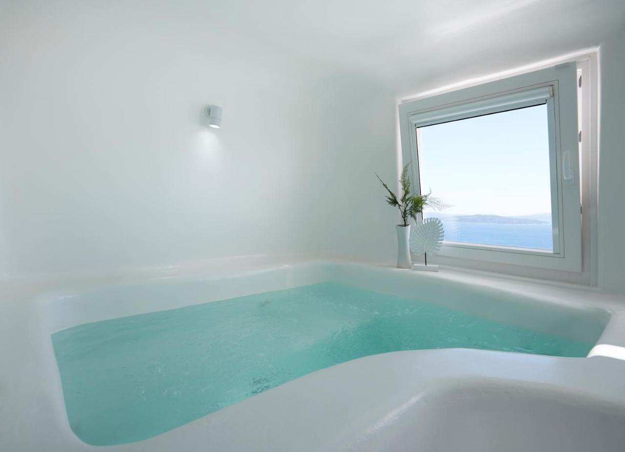 Collection Boutique Suites Oia (Santorini)