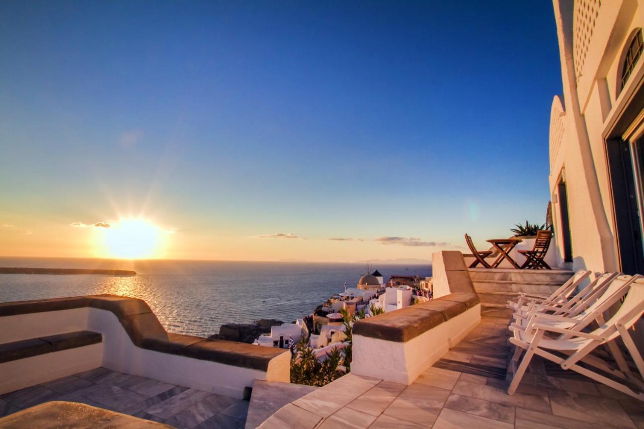 Beautiful * Oia (Santorini)