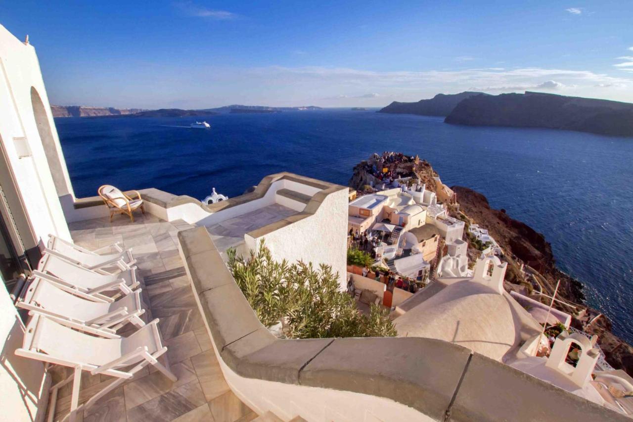Beautiful * Oia (Santorini)